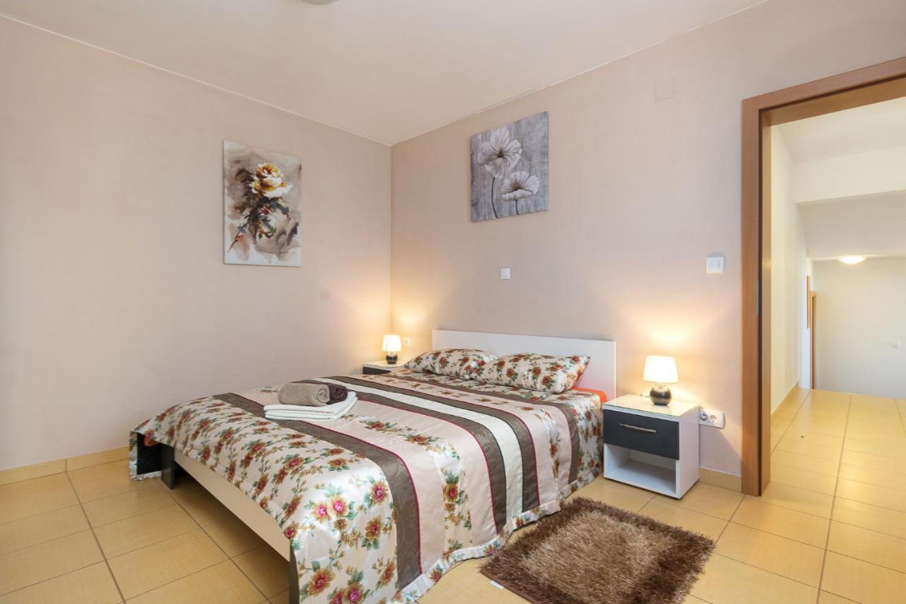 Vila Vita Donje Selo na Solti Luaran gambar